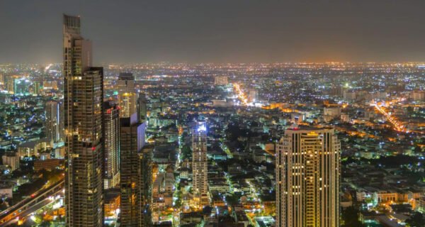 What Can You Actually Do in Bangkok When Your Hotel Is Near the MRT?