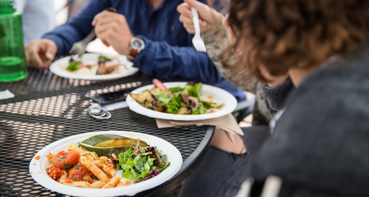 5 Reasons Workplace Lunch Programs Are Worth It